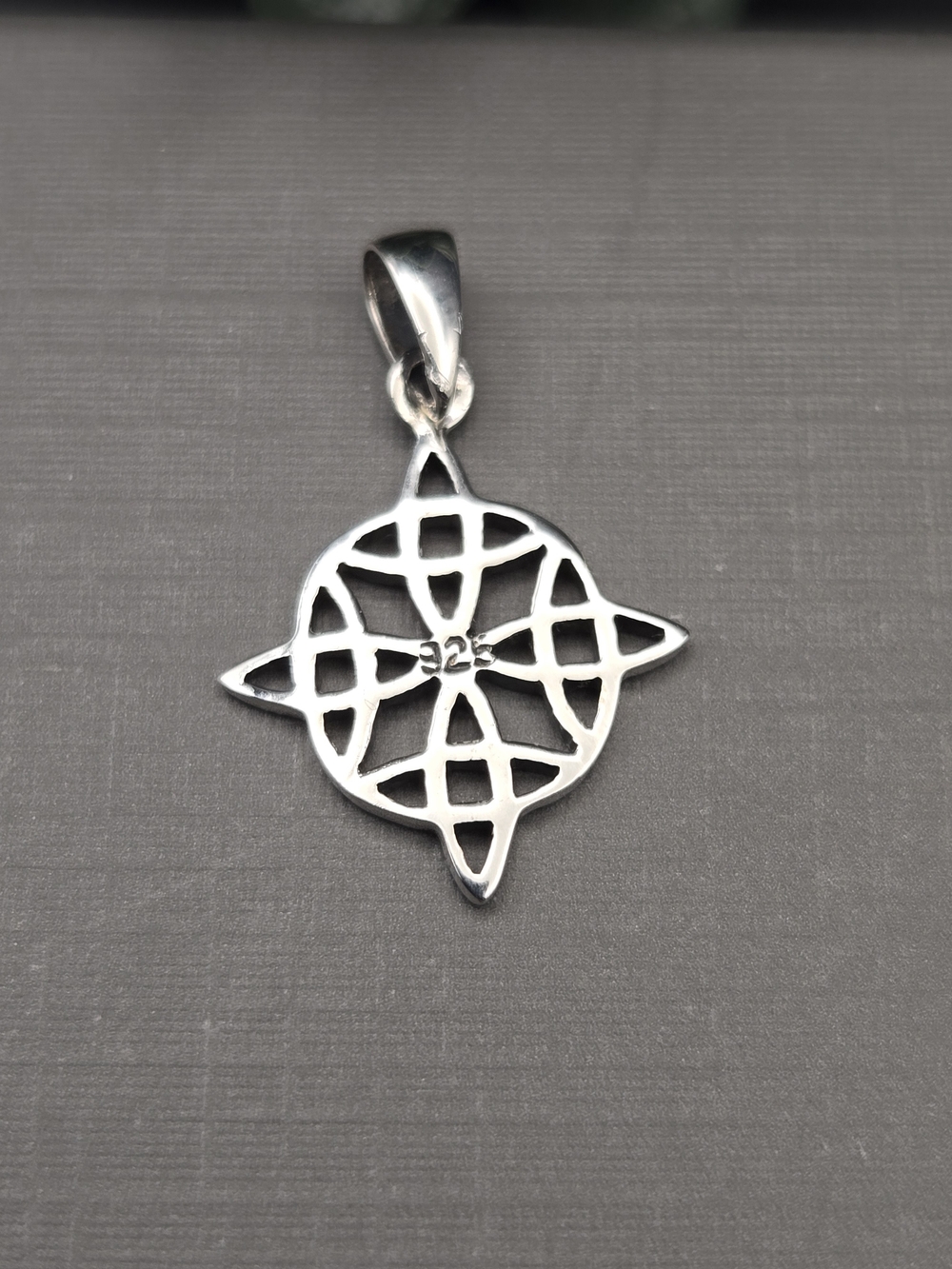 .925 Solid Sterling Silver Celtic Pendant - Silver Small